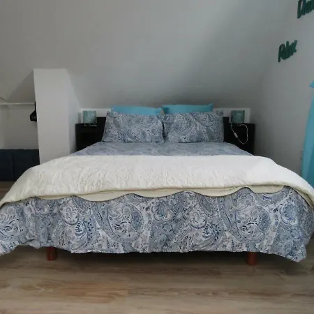 לינה וארוחת בוקר Vaintan